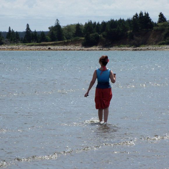 Meet your Posher, Shirley - Picture 1 of 1